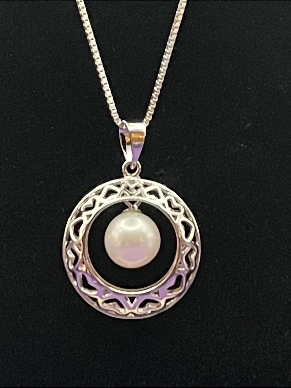 Vtg NIB never worn! .925 SS Floating Pearl Filigree Circle Cage Pendant necklace